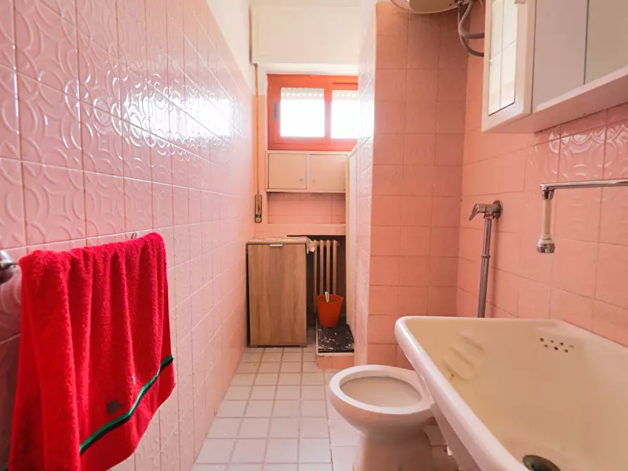 Immagine 22 di Trilocale in vendita  in Via Lago Trasimeno 5 a Taranto