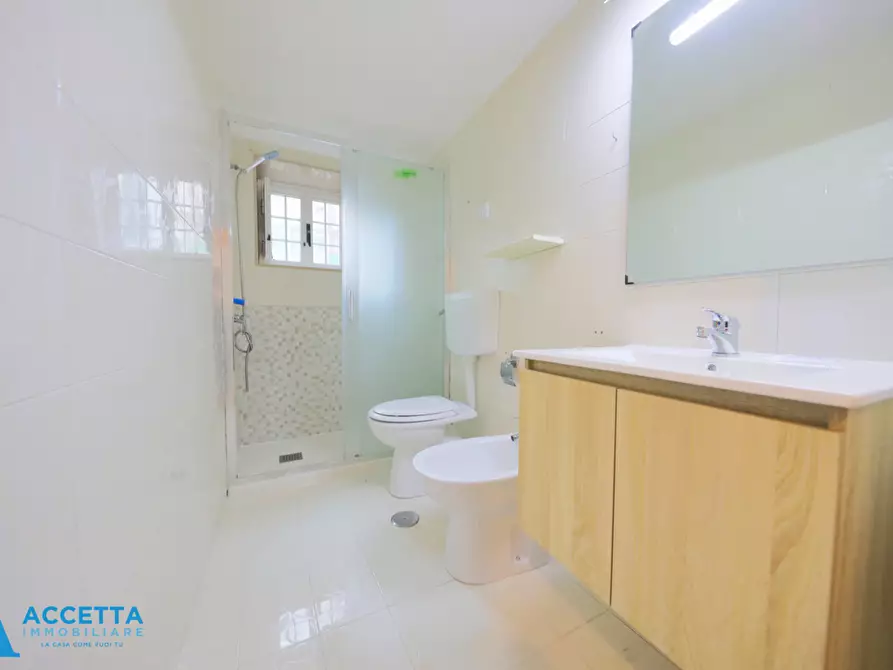 Immagine 14 di Monolocale in vendita  in Via Friuli 11 a Taranto