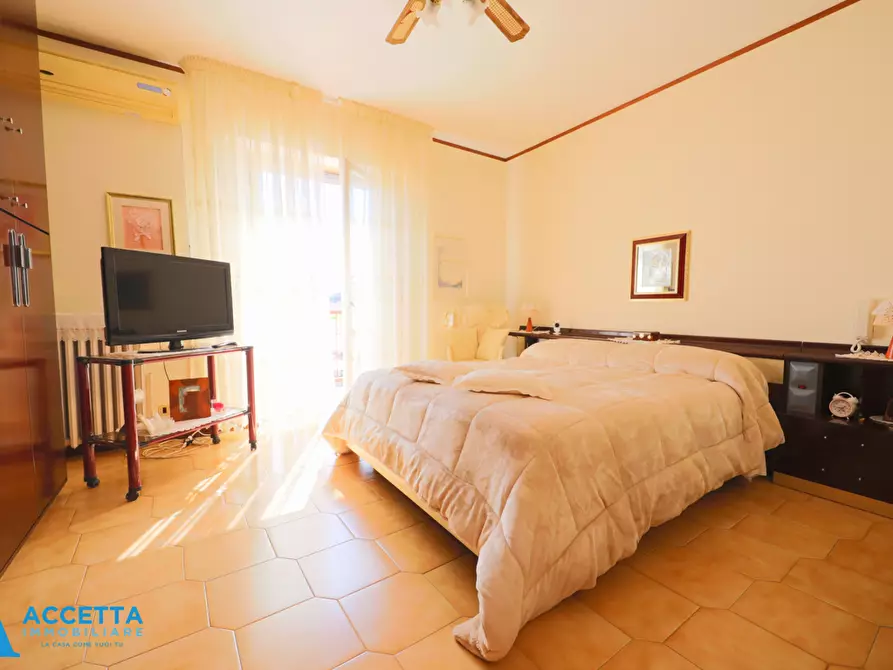 Immagine 26 di Villa in vendita  in Via Torpediniere a Taranto