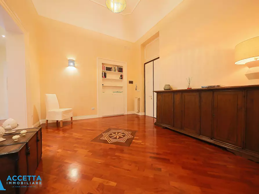 Immagine 2 di Quadrilocale in vendita  in Via Giuseppe Massari 8 a Taranto