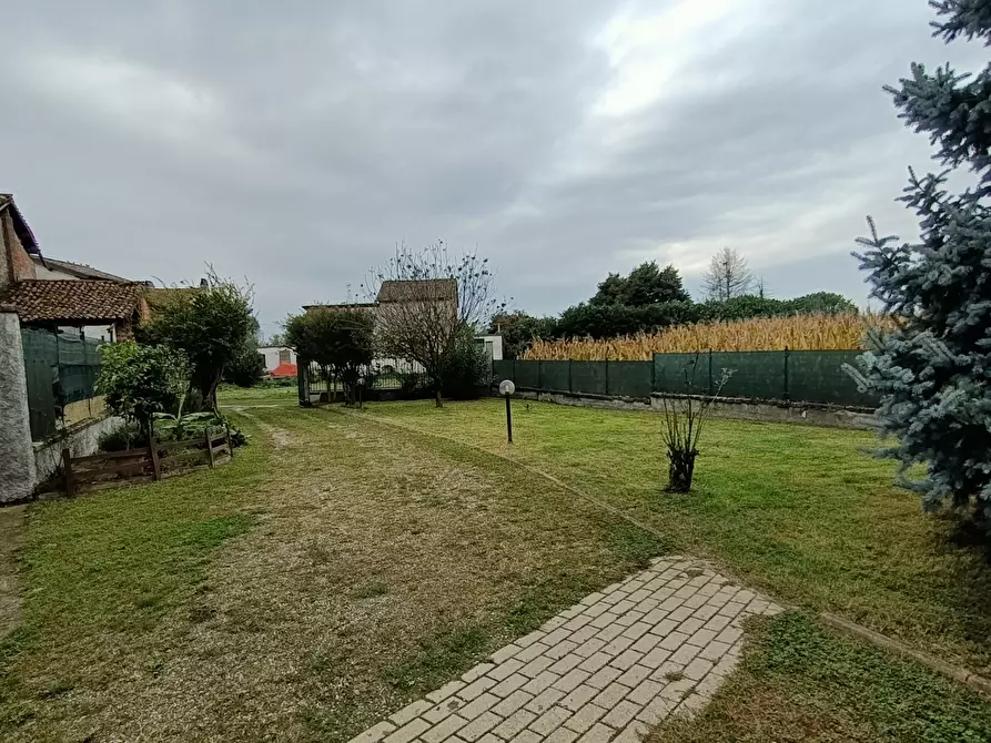 Immagine 49 di Casa indipendente in vendita  in campagna a Monticelli Pavese