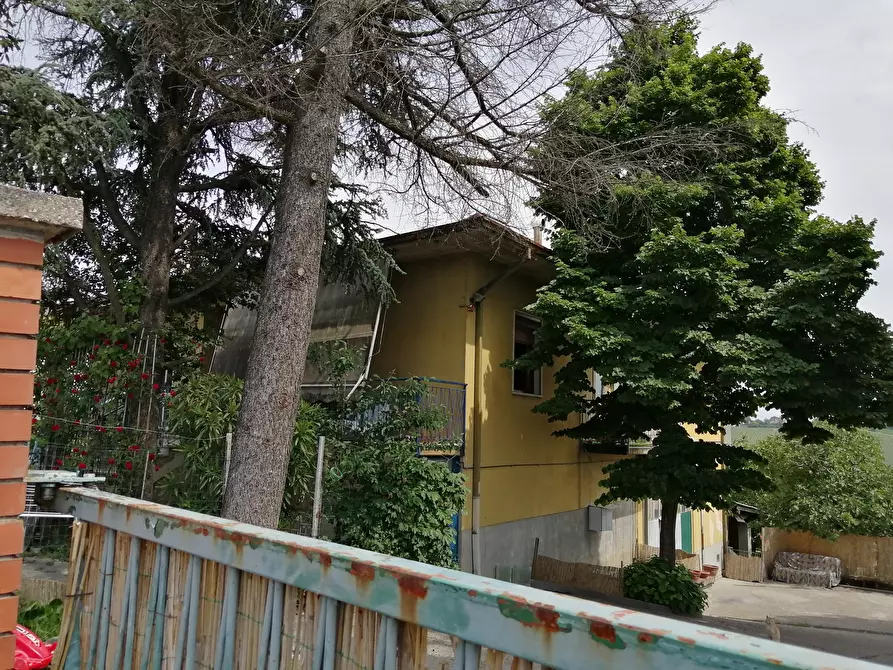 Immagine 1 di Porzione di casa in vendita  in Frazione Croce a Rovescala