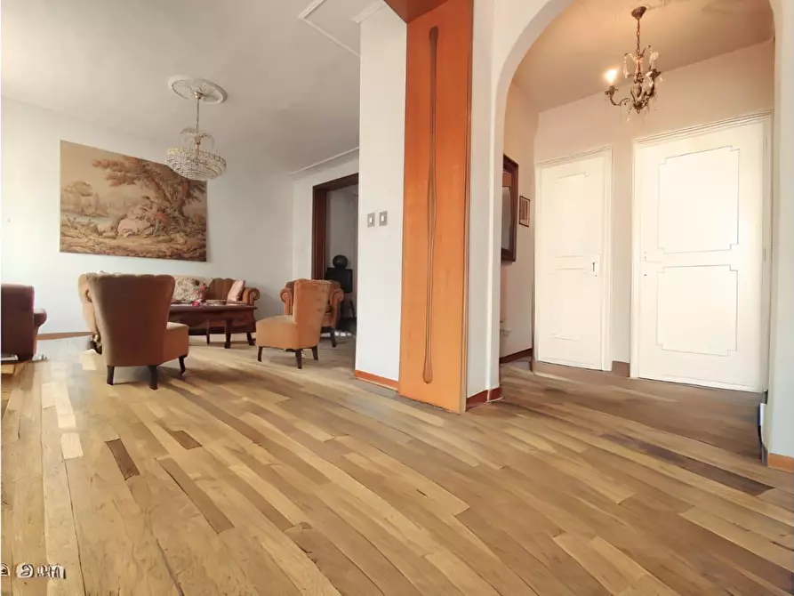 Immagine 3 di Pentalocale in vendita  in Via Strada Nuova 2 a Ziano Piacentino