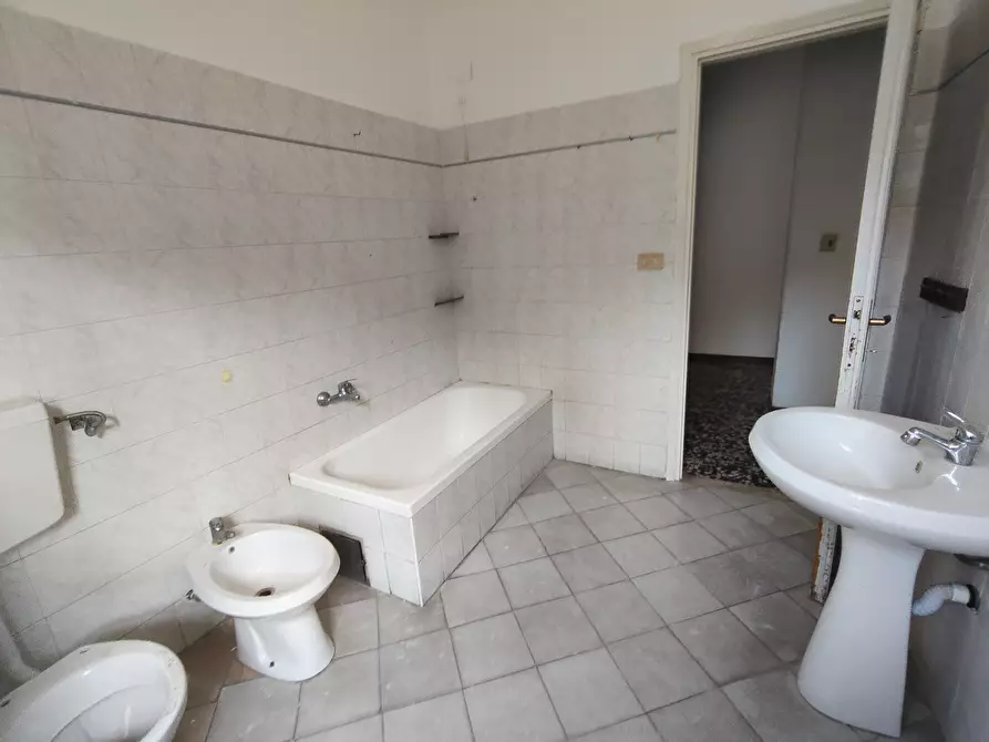 Immagine 13 di Pentalocale in vendita  in centro a Borgonovo Val Tidone