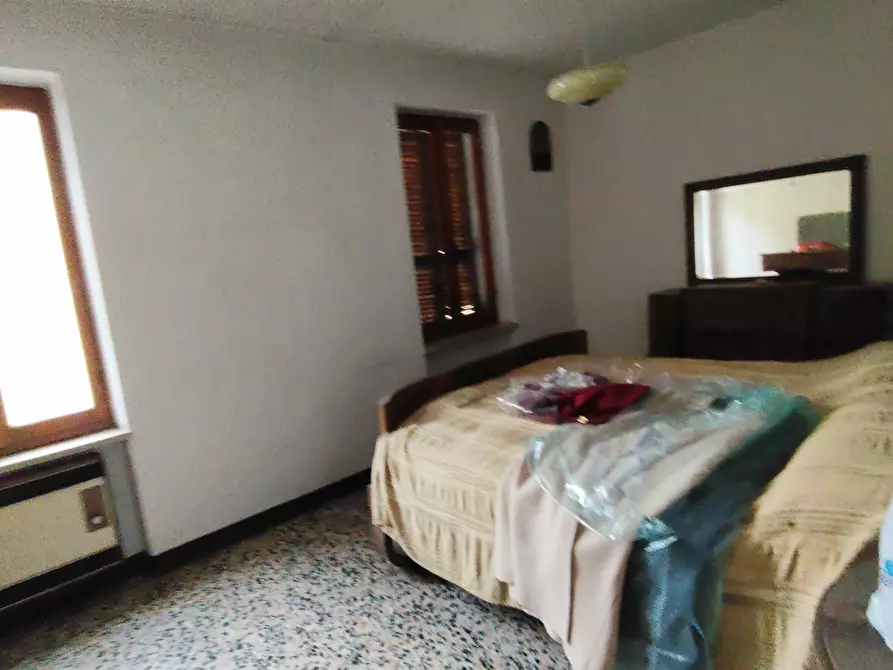 Immagine 12 di Porzione di casa in vendita  in Via Guglielmo Marconi a Ziano Piacentino