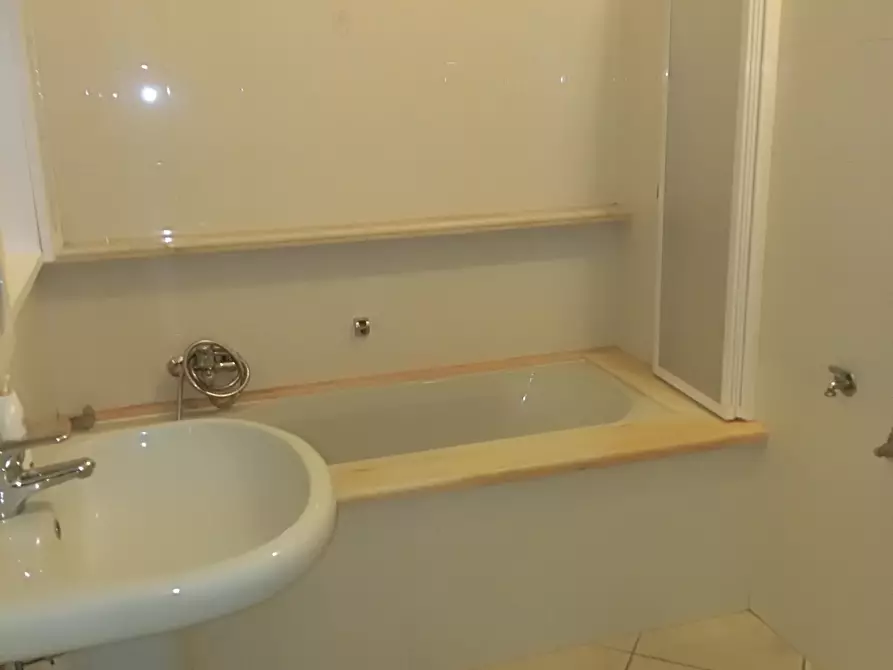 Immagine 17 di Casa trifamiliare in vendita  in centrale a Castel San Giovanni