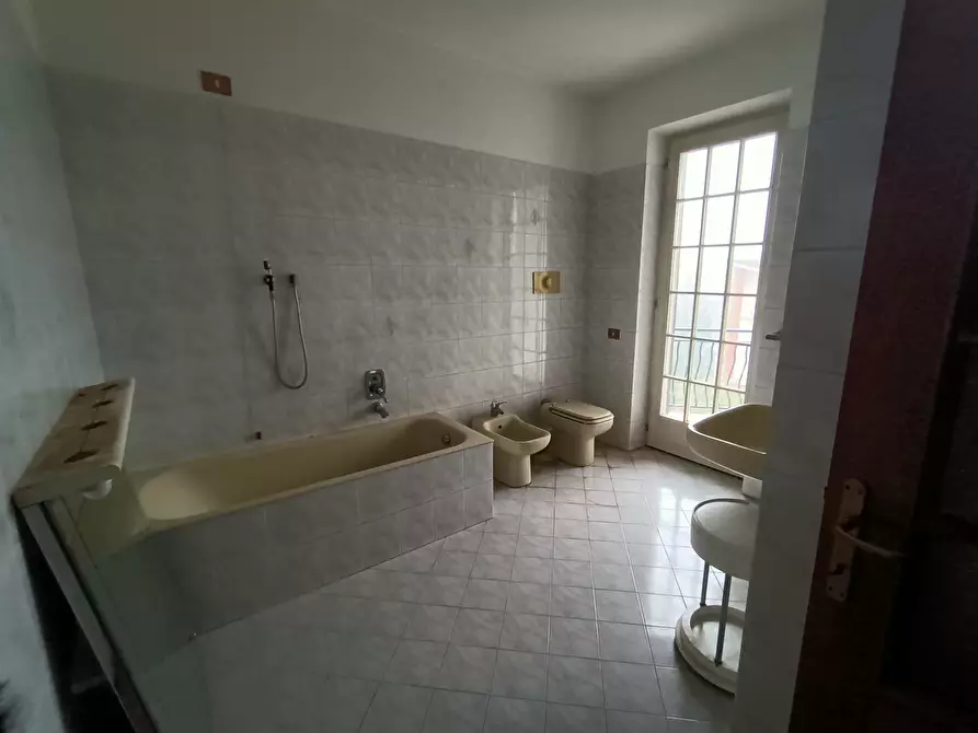 Immagine 21 di Casa bifamiliare in vendita  in periferia a Pianello Val Tidone