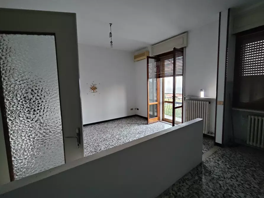 Immagine 3 di Trilocale in affitto  in Via Creta a Ziano Piacentino