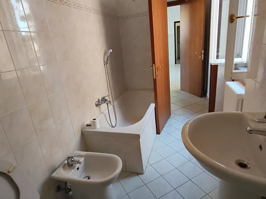 Immagine 14 di Bilocale in vendita  in via roma a Pianello Val Tidone