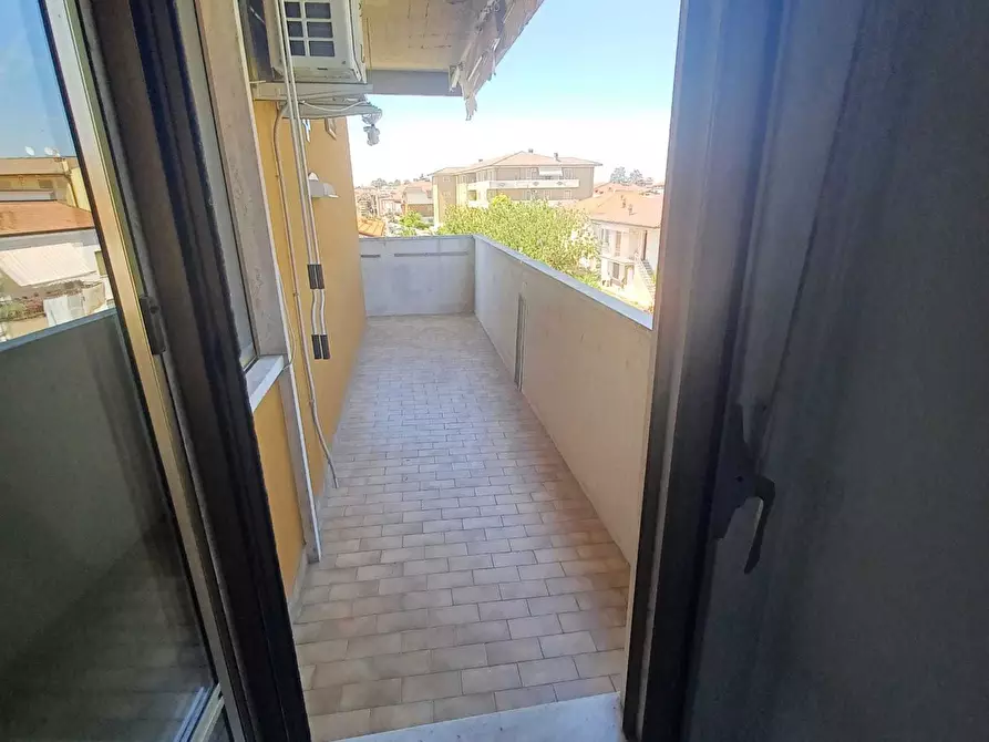 Immagine 9 di Trilocale in vendita  in semi-centrale a Borgonovo Val Tidone