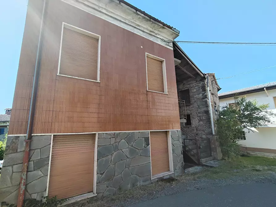 Immagine 20 di Porzione di casa in vendita  in Località Casa Perotti a Alta Val Tidone