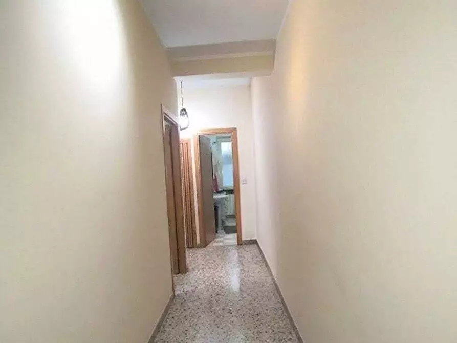 Immagine 2 di Appartamento in vendita  in Via Avegno a Roma