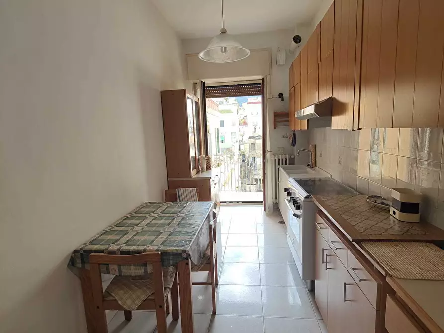 Immagine 4 di Quadrilocale in vendita  in Via Francesco Manzo 15 a Salerno