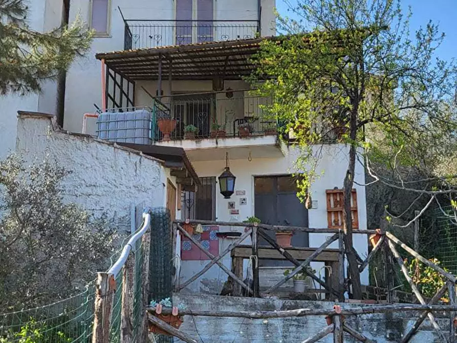 Immagine 1 di Terratetto in vendita  in via dogali a San Gregorio Magno