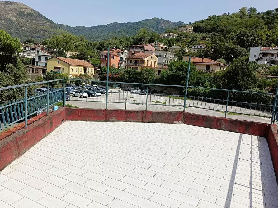 Immagine 30 di Pentalocale in vendita  in Via Giuseppe Vitale 64 a Cava De' Tirreni