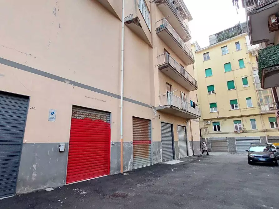 Immagine 17 di Locale commerciale in vendita  in Via Palinuro 137 a Salerno