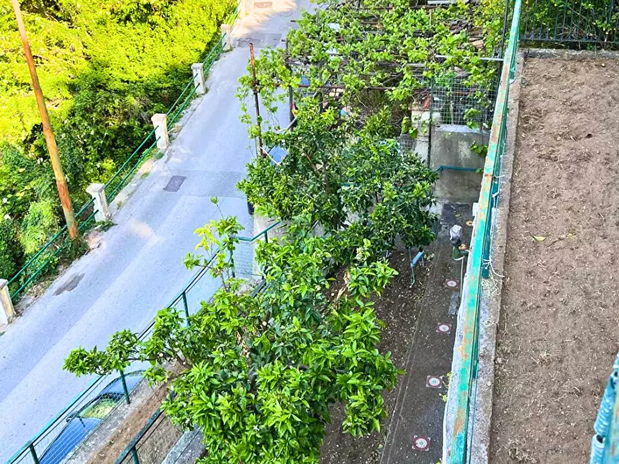 Immagine 10 di Villa in vendita  in Via le Camere 30 a Vietri Sul Mare
