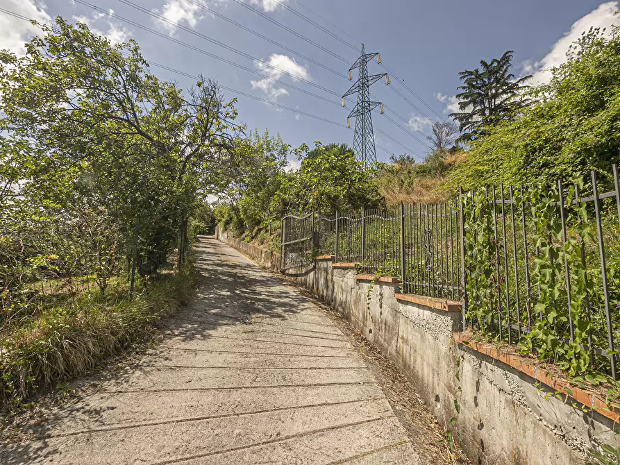 Immagine 55 di Villa in vendita  in Via privata Scanduè 23 a Serra Riccò