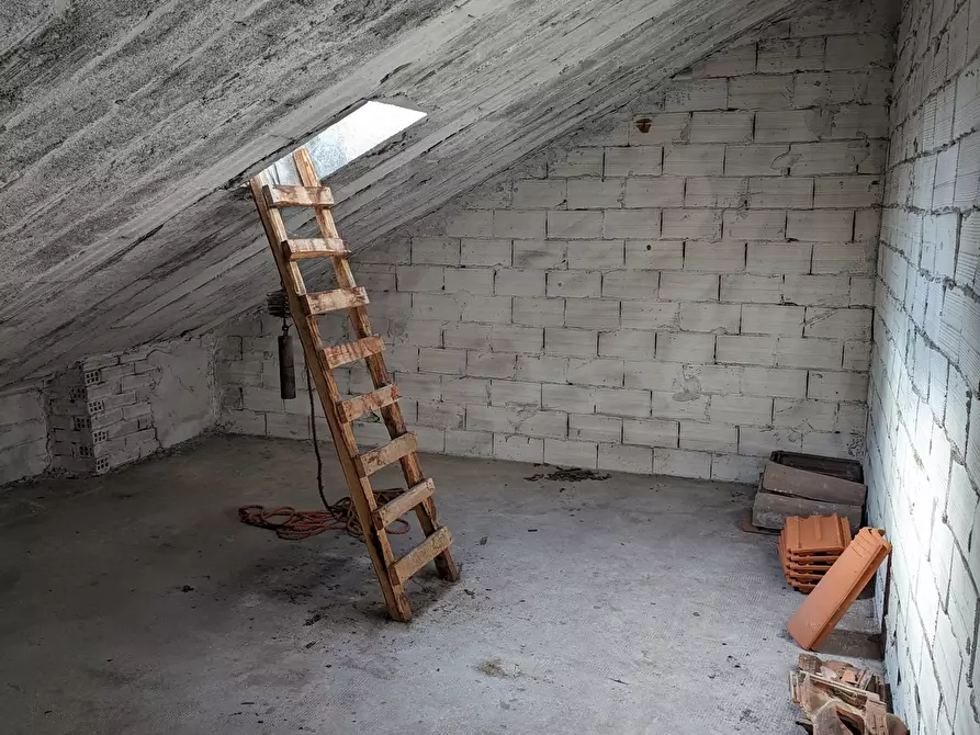 Immagine 58 di Quadrilocale in vendita  in Via Padre Francesco Borghero 33 a Ronco Scrivia