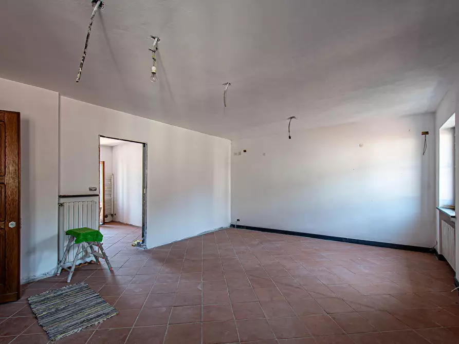 Immagine 2 di Trilocale in vendita  in Via Luigi Nino Malerba 2727 a Busalla