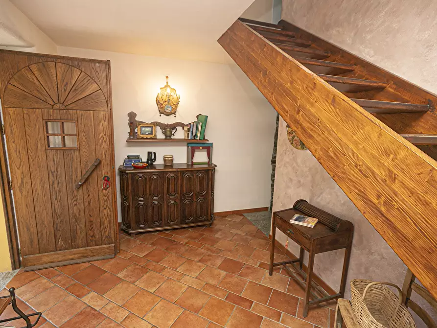 Immagine 23 di Villa in vendita  in Via privata Scanduè 23 a Serra Riccò