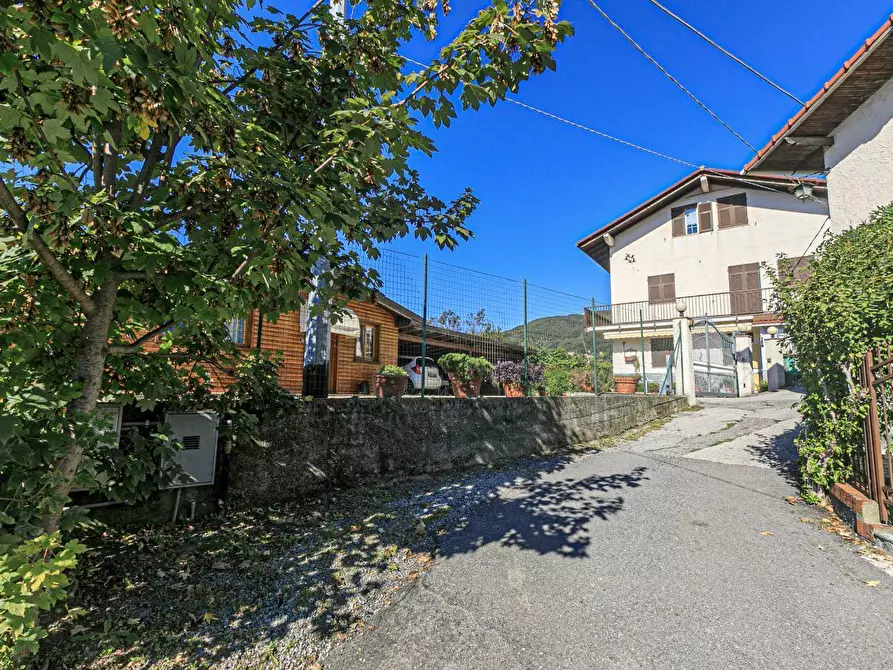 Immagine 82 di Pentalocale in vendita  in Via Costigliolo a Mignanego