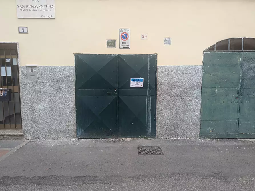 Immagine 1 di Magazzino in vendita  in Via del Casone 24 a Genova