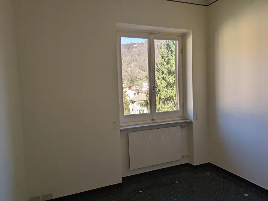 Immagine 16 di Quadrilocale in vendita  in Via Padre Francesco Borghero 33 a Ronco Scrivia