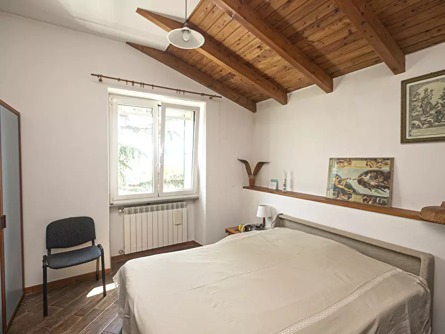 Immagine 46 di Villa in vendita  in Via privata Scanduè 23 a Serra Riccò