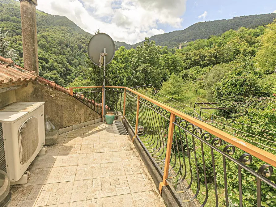 Immagine 14 di Quadrilocale in vendita  in Via Torbi 7 a Ceranesi