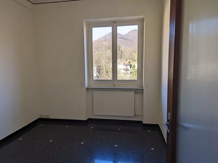 Immagine 15 di Quadrilocale in vendita  in Via Padre Francesco Borghero 33 a Ronco Scrivia