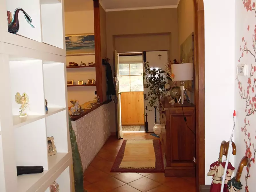 Immagine 20 di Quadrilocale in vendita  in Strada Statale 35 dei Giovi 53 a Mignanego