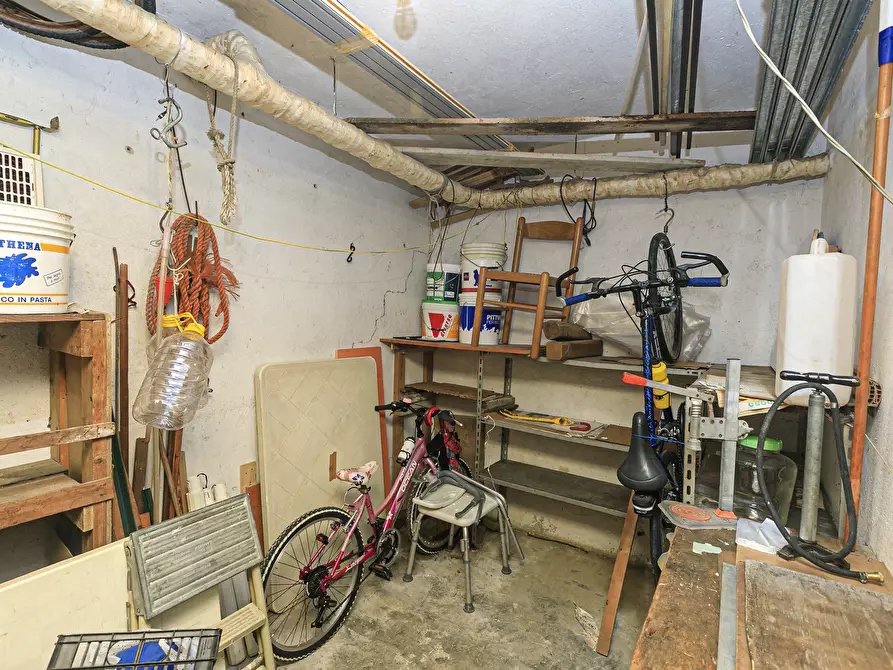Immagine 45 di Pentalocale in vendita  in Via Bartolomeo Parodi 22 a Ceranesi