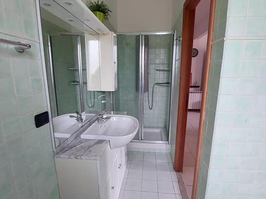 Immagine 20 di Trilocale in vendita  in Via Fratelli Gazzo 29 a Genova