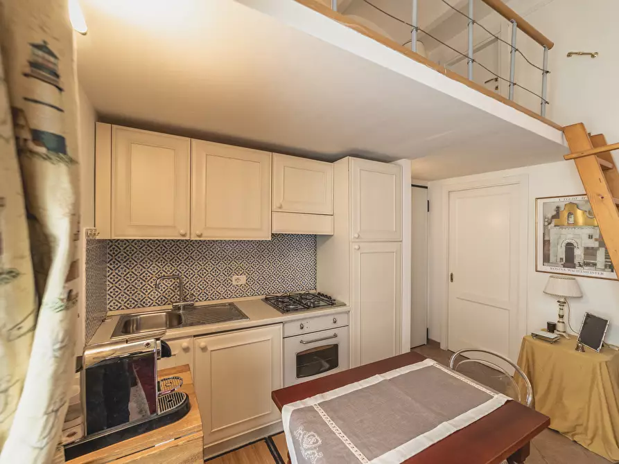 Immagine 7 di Bilocale in vendita  in Viale Nazario Sauro 5 a Siena