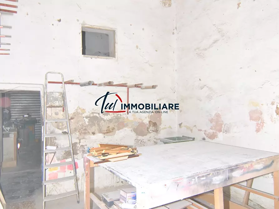 Immagine 7 di Trilocale in vendita  in Corso Amedeo 240 a Livorno