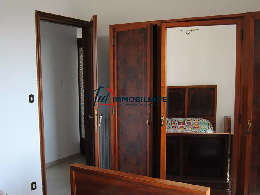 Immagine 23 di Pentalocale in vendita  in Viale Cassa di Risparmio 37 a Livorno