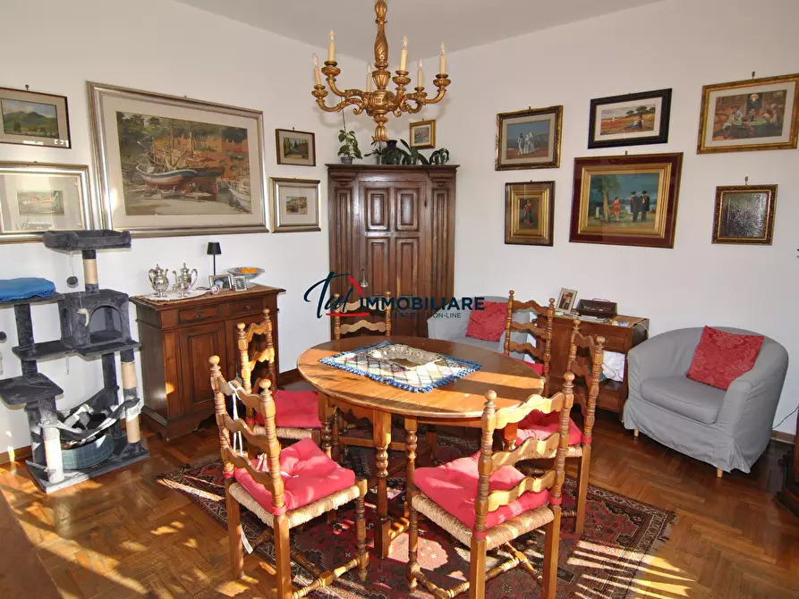 Immagine 1 di Pentalocale in vendita  in Viale Fabbricotti 3 a Livorno