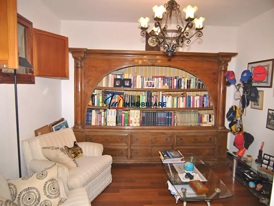 Immagine 40 di Villa in vendita  in Via Kaiser Parodi 15 a Livorno