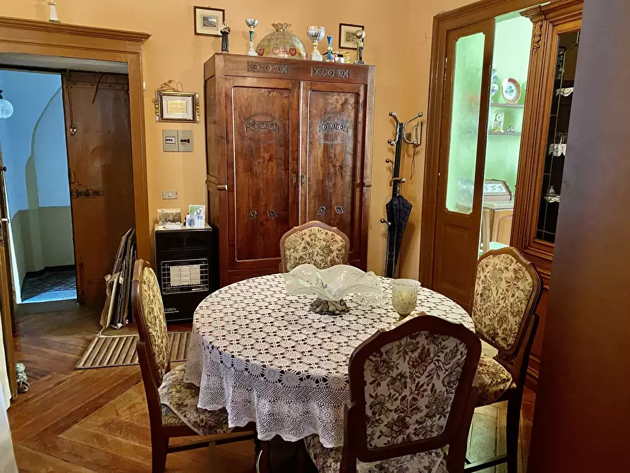 Immagine 8 di Pentalocale in vendita  in Piazza Confraternita 6 a Dogliani