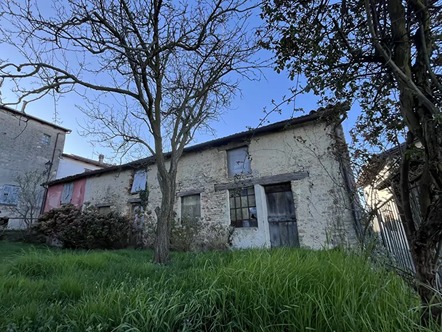 Immagine 6 di Rustico / casale in vendita  in Via Belvedere 4 a Serravalle Langhe