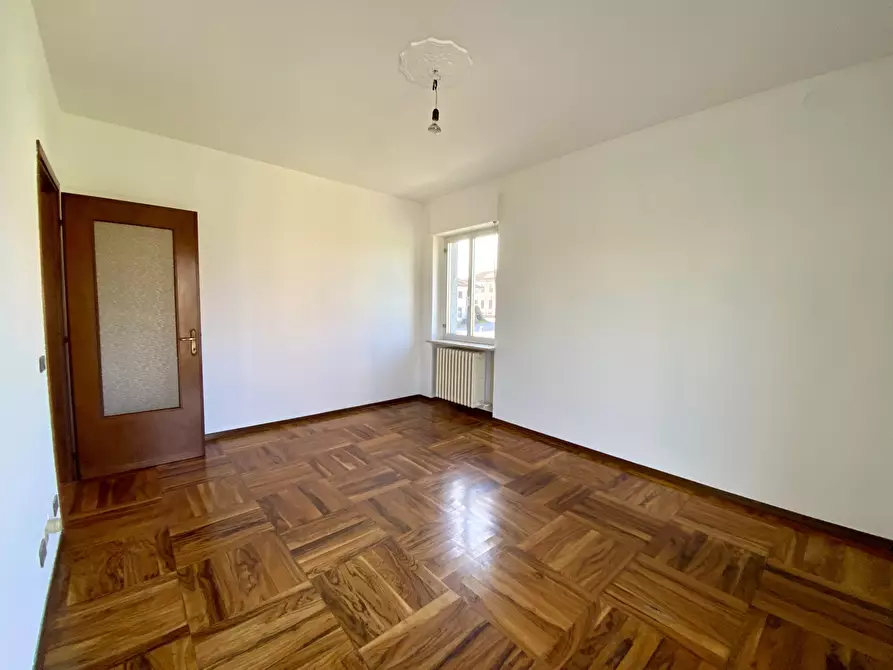 Immagine 8 di Trilocale in vendita  in Via Luigi Einaudi 2 a Lequio Tanaro