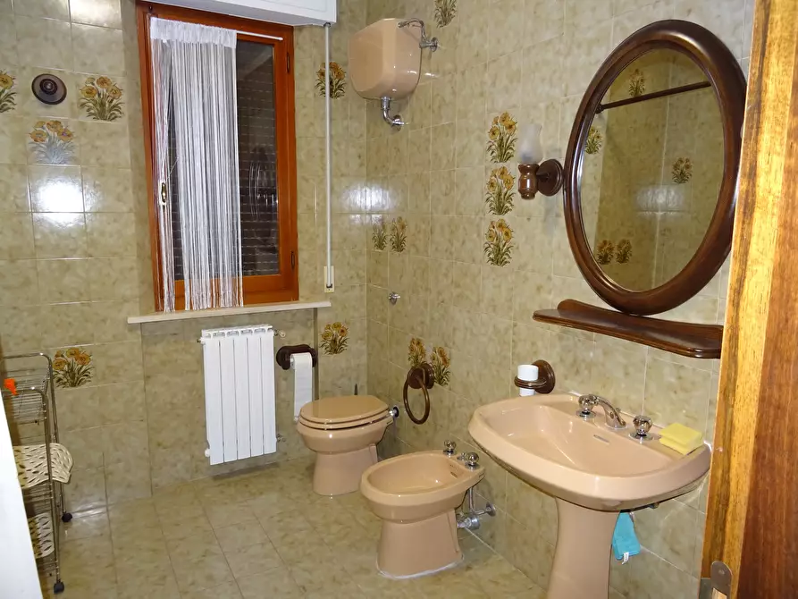 Immagine 11 di Casa bifamiliare in vendita  a Corinaldo