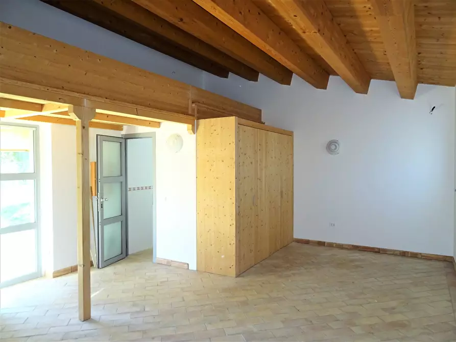 Immagine 12 di Terreno agricolo in vendita  a Senigallia