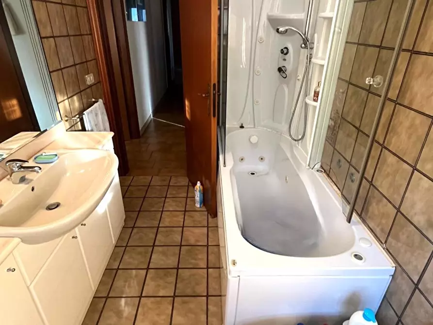 Immagine 14 di Quadrilocale in vendita  a Mondolfo