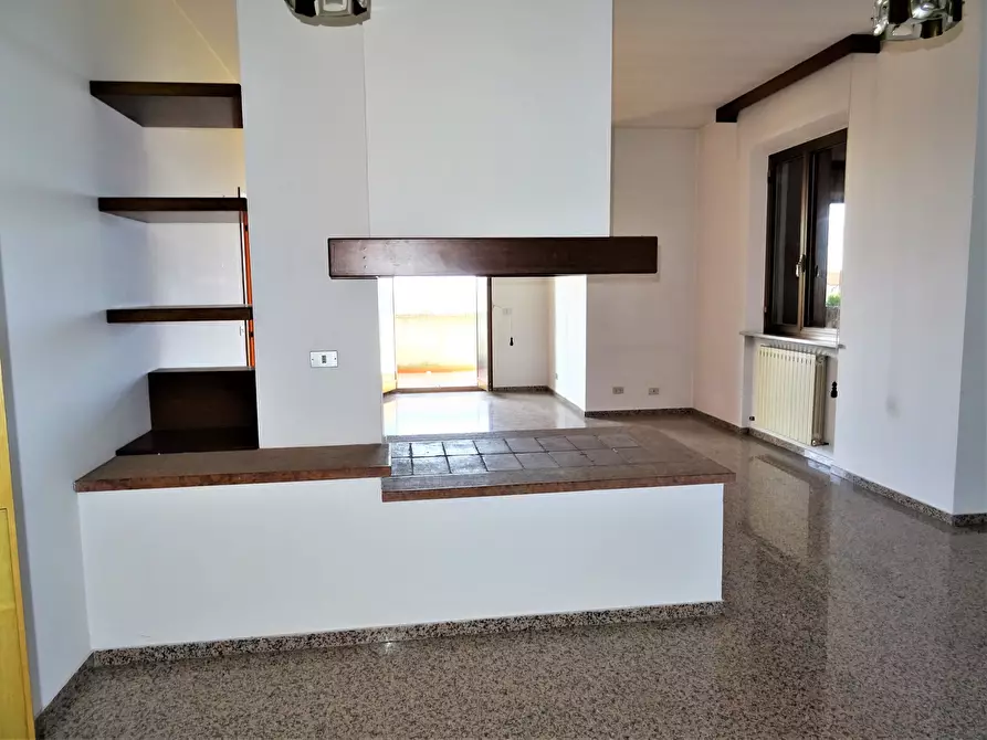 Immagine 13 di Villa in vendita  a Montemarciano