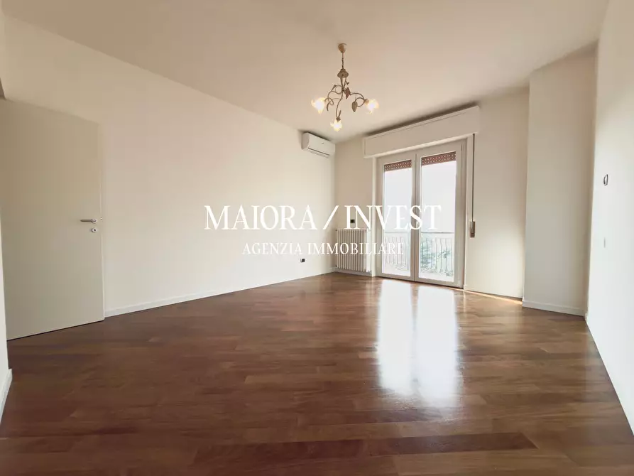 Immagine 14 di Pentalocale in vendita  in via Piemonte a San Benedetto Del Tronto