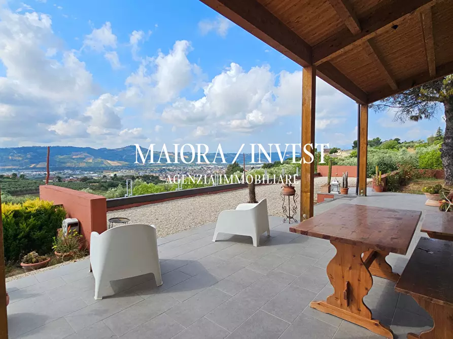 Immagine 2 di Agriturismo in vendita  a Monteprandone