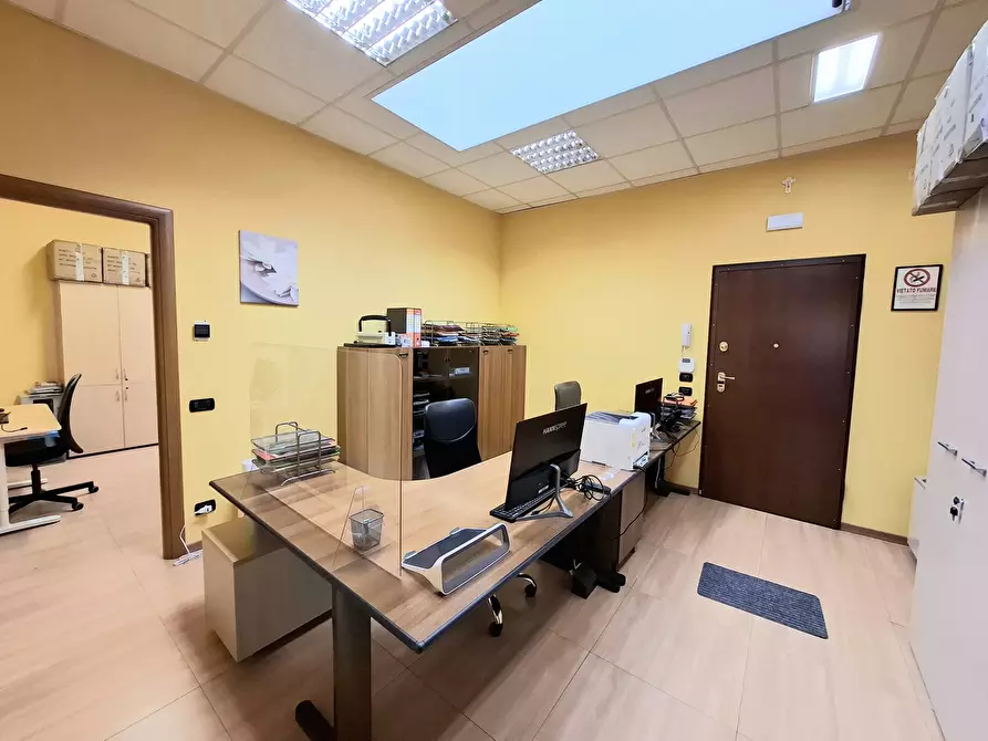 Immagine 3 di Ufficio in vendita  in Via del Commercio 71 a Rovigo