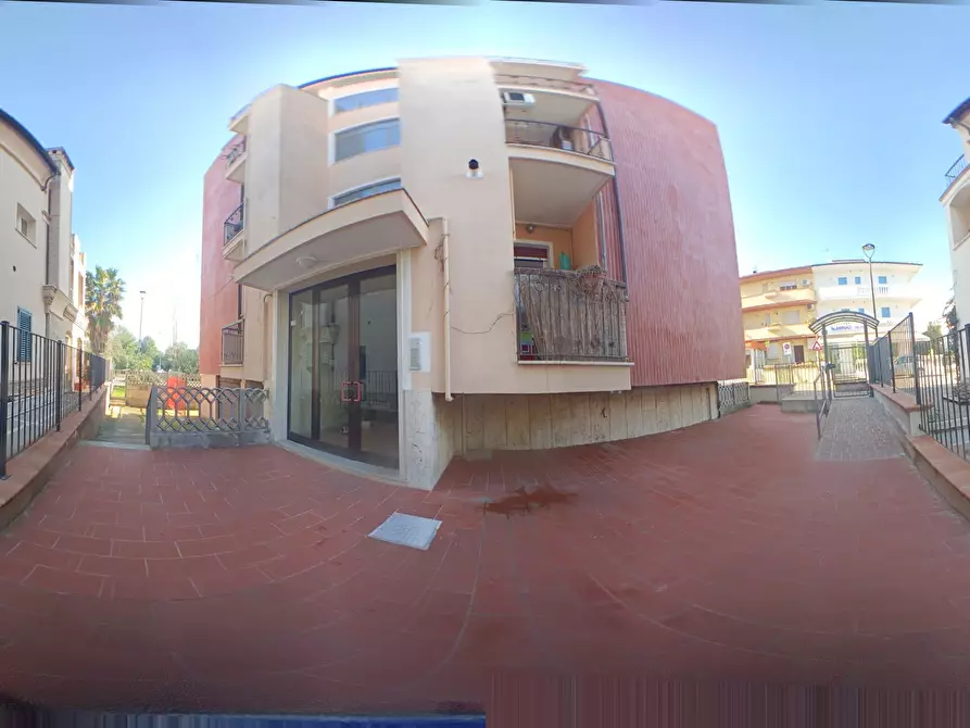 Immagine 3 di Trilocale in vendita  a Silvi